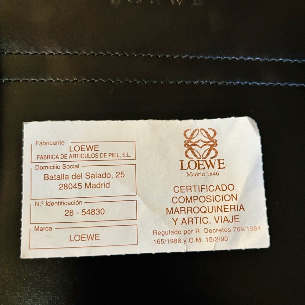 LOEWE Classic Minimalist Luxury Tote/Shoulder Bag TWO COA’s LOEWE Dust Bag - Picture 16 of 17